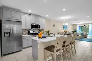 14695 Edgewater Cir, Naples, FL 34114 - Photo 9