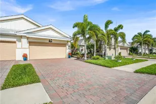 14695 Edgewater Cir, Naples, FL 34114 - Photo 3