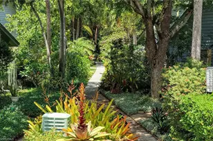 1325 Solana Rd, Naples, FL 34103 - Photo 5