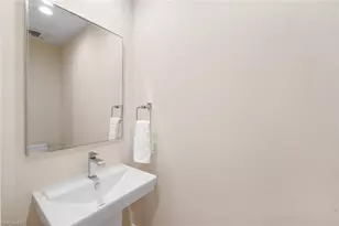 1135 3rd Ave S, Naples, FL 34102 - Photo 17