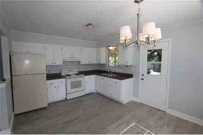 2445 Thomasson Dr #D, Naples, FL 34112 - Photo 3