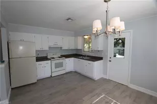 2445 Thomasson Dr, Naples, FL 34112 - Photo 3