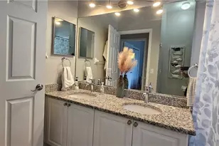 520 Crossfield Cir, Naples, FL 34104 - Photo 23