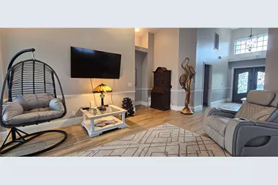 520 Crossfield Cir, Naples, FL 34104 - Photo 3