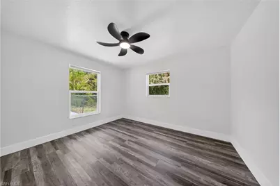 280 1st St NW, Naples, FL 34120 - Photo 25