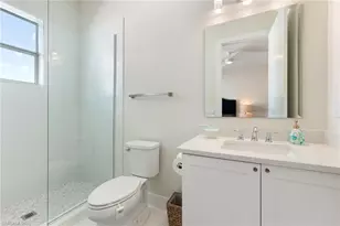 158 Cambria Ln, Naples, FL 34112 - Photo 27