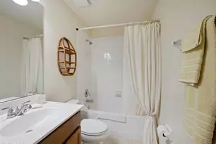 9076 Gervais Cir, Naples, FL 34120 - Photo 17