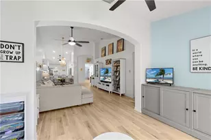8330 Ibis Cove Cir, Naples, FL 34119 - Photo 11