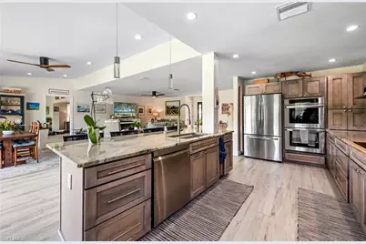 2271 Harbor Rd, Naples, FL 34104 - Photo 19