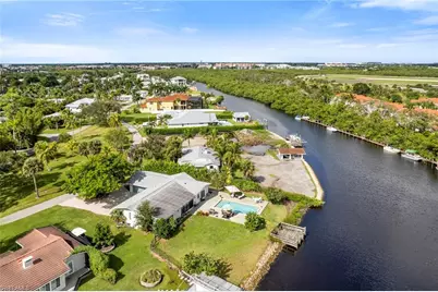 2271 Harbor Rd, Naples, FL 34104 - Photo 9