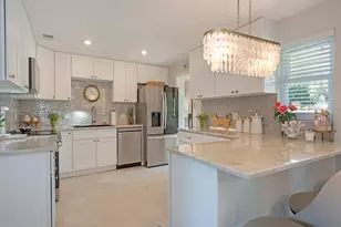 23 Knights Bridge Rd, Naples, FL 34112 - Photo 11