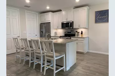 14631 Edgewater Cir, Naples, FL 34114 - Photo 5