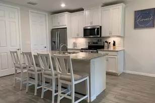 14631 Edgewater Cir, Naples, FL 34114 - Photo 5
