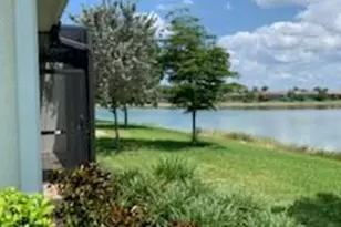 14631 Edgewater Cir, Naples, FL 34114 - Photo 3