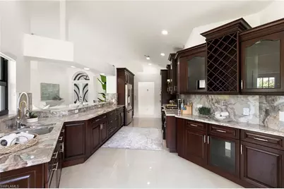 221 10th St SE, Naples, FL 34117 - Photo 13