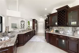 221 10th St SE, Naples, FL 34117 - Photo 13