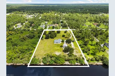 221 10th St SE, Naples, FL 34117 - Photo 49