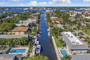 1686 Blue Point Ave, Naples, FL 34102 - Photo 5