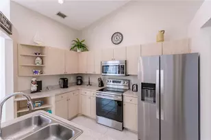 1704 SW 44th Terrace, Cape Coral, FL 33914 - Photo 7