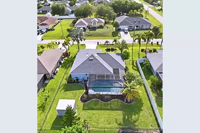 1019 SE 5th Pl, Cape Coral, FL 33990 - Photo 3