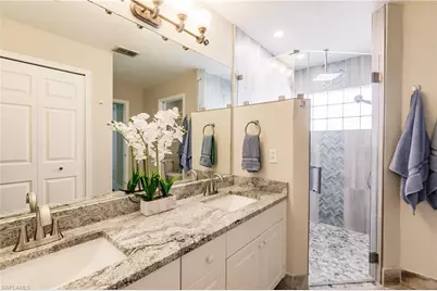 1019 SE 5th Pl, Cape Coral, FL 33990 - Photo 15