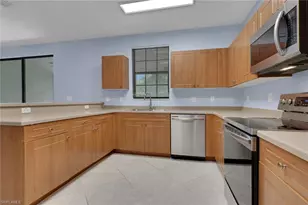 15454 Summit Pl Cir, Naples, FL 34119 - Photo 9