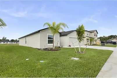 17158 Pompeii Way, North Fort Myers, FL 33917 - Photo 3