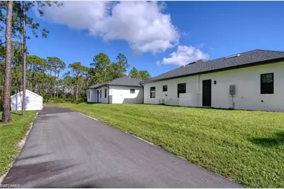 219 33rd Ave NW, Naples, FL 34120 - Photo 39