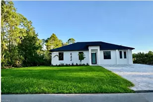 642 Sunflower Ave S, Lehigh Acres, FL 33974 - Photo 1