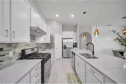 19649 Aqua View Ln, Fort Myers, FL 33913 - Photo 19