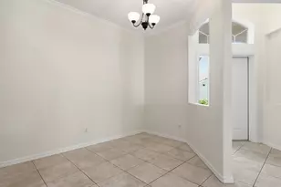 1817 Avian Ct, Naples, FL 34119 - Photo 7