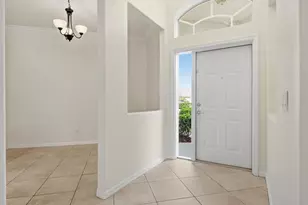 1817 Avian Ct, Naples, FL 34119 - Photo 3