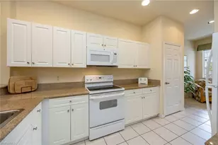 7920 Mahogany Run Ln, Naples, FL 34113 - Photo 11