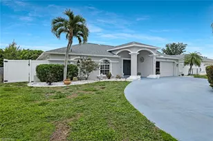 317 SE 18th Terrace, Cape Coral, FL 33990 - Photo 5