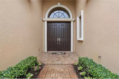 5717 Hammock Isles Dr, Naples, FL 34119 - Photo 3