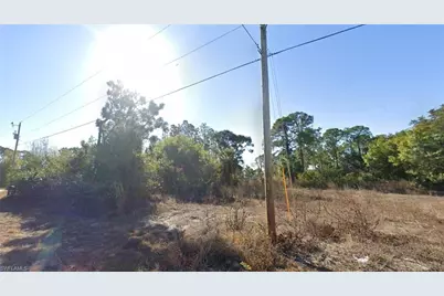 2711 28th St W, Lehigh Acres, FL 33971 - Photo 3