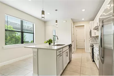 2244 Yellowfin Cir, Naples, FL 34114 - Photo 9