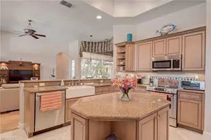 3126 Terramar Ct, Naples, FL 34119 - Photo 9