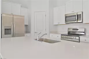 2901 SW 18th Pl, Cape Coral, FL 33993 - Photo 15