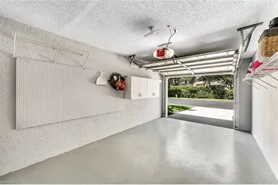 925 New Waterford Dr #104, Naples, FL 34104 - Photo 29