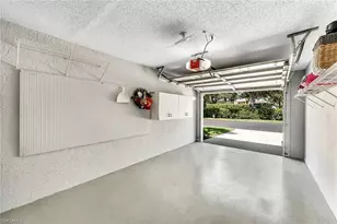 925 New Waterford Dr, Naples, FL 34104 - Photo 29