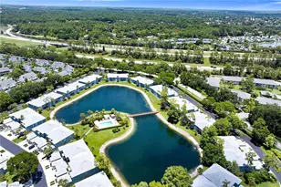 925 New Waterford Dr, Naples, FL 34104 - Photo 47