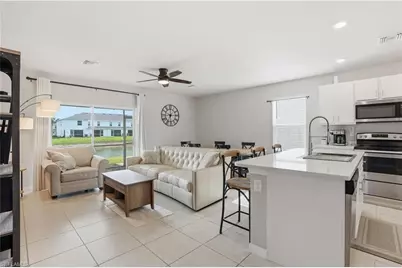 15054 Wildflower Cir, Naples, FL 34119 - Photo 3