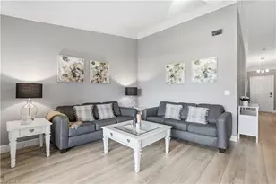 7360 Glenmoor Ln, Naples, FL 34104 - Photo 5