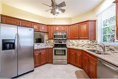 3735 Fieldstone Blvd #903, Naples, FL 34109 - Photo 3