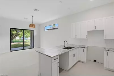 1819 Sunshine Blvd, Naples, FL 34116 - Photo 9