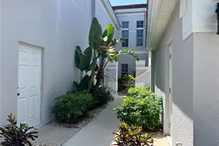 25240 Pelican Creek Cir, Bonita Springs, FL 34134 - Photo 3