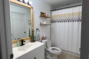 20068 Lake Vista Cir N, Lehigh Acres, FL 33936 - Photo 9