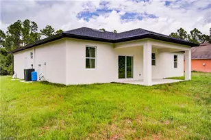 1020 Carroll St E, Lehigh Acres, FL 33974 - Photo 23