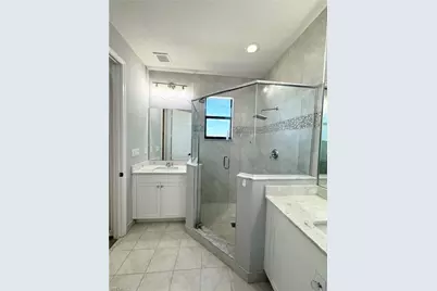 8984 Madrid Cir, Naples, FL 34104 - Photo 19